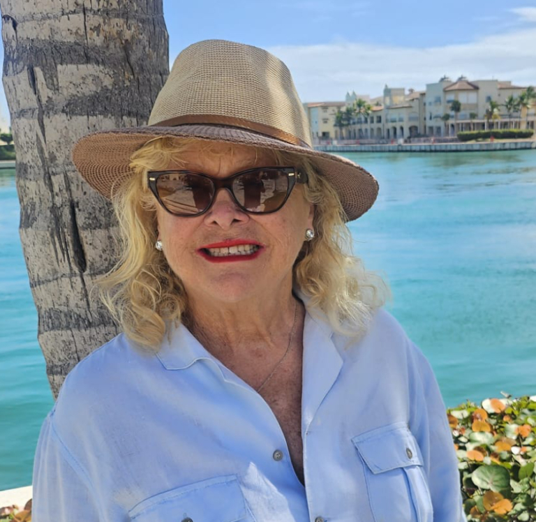 Suzzanne's Agent Photo